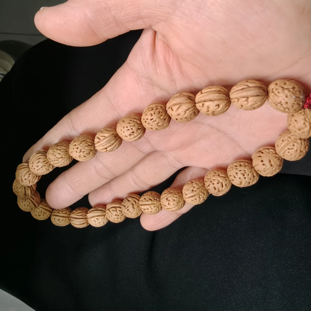 12mm超小尺寸鲨鱼鳍钱袋子手持小桃核手串