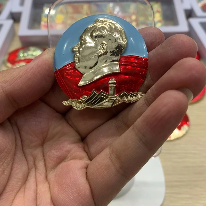 其他普通金属双色纪念碑建军