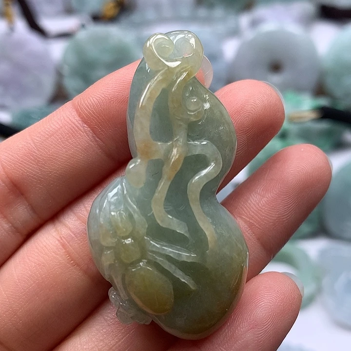 翡翠未镶嵌颈饰福禄双全