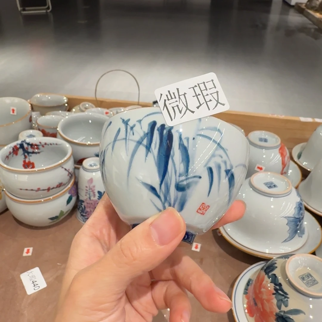 釉下手绘茶具微瑕