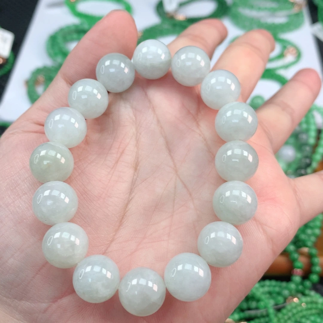 翡翠手链未镶嵌翡翠