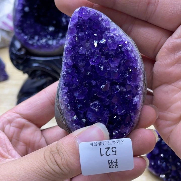 未镶嵌水晶大型摆件（非配饰）