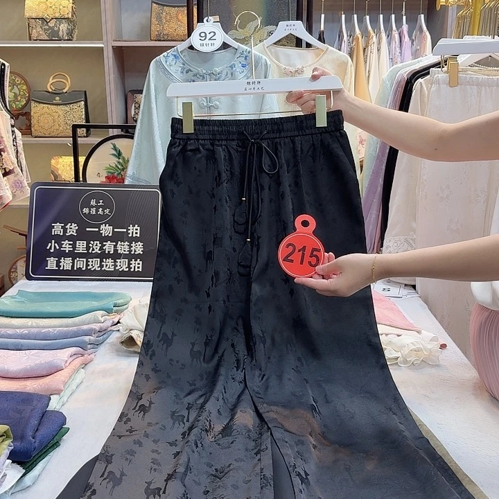 香***院非遗传承人的精神风貌
