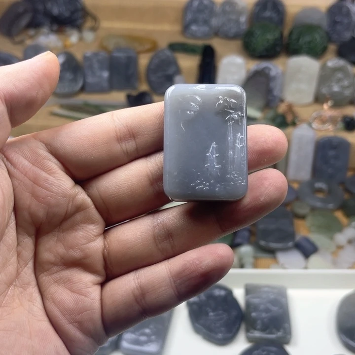 和田玉颈饰未镶嵌旺*