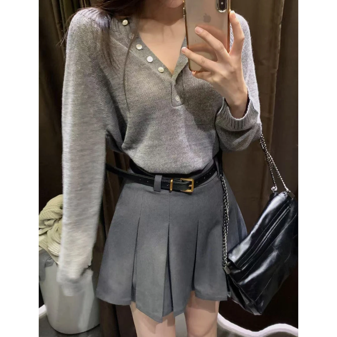 秋季时尚一整套女装2025新款气质美式V领灰色长袖T恤百褶裙两件套