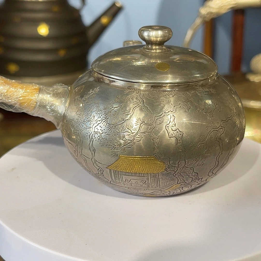 纯银名家作品精雕侧把银壶