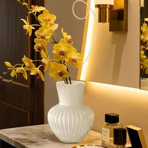 044埃米尔白色玻璃花瓶餐桌花器插花客厅极简中（原色料不是喷漆）