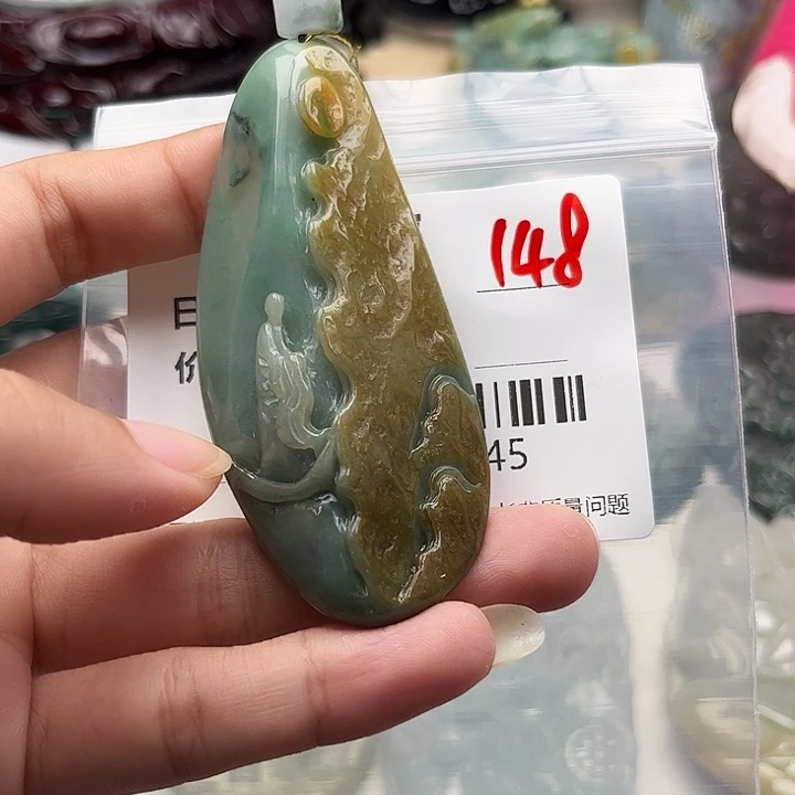 翡翠未镶嵌颈饰挂件