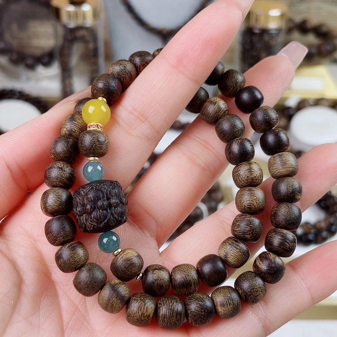 沉香手串越南芽庄老白棋玉化老料满瘤疤0.8