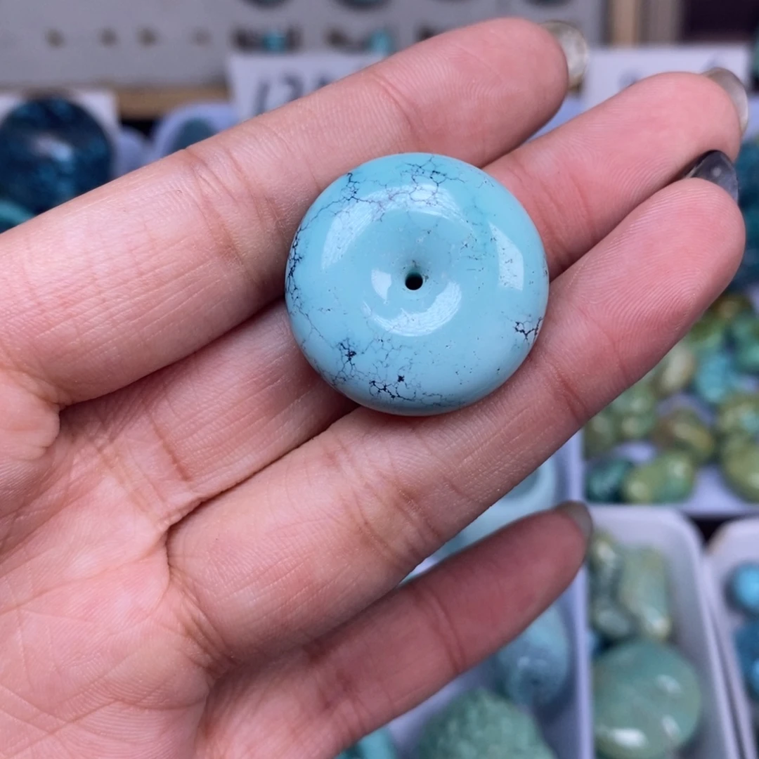 绿松石未镶嵌挂件