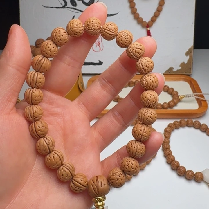 桃核手串11➕奶油皮奶豆