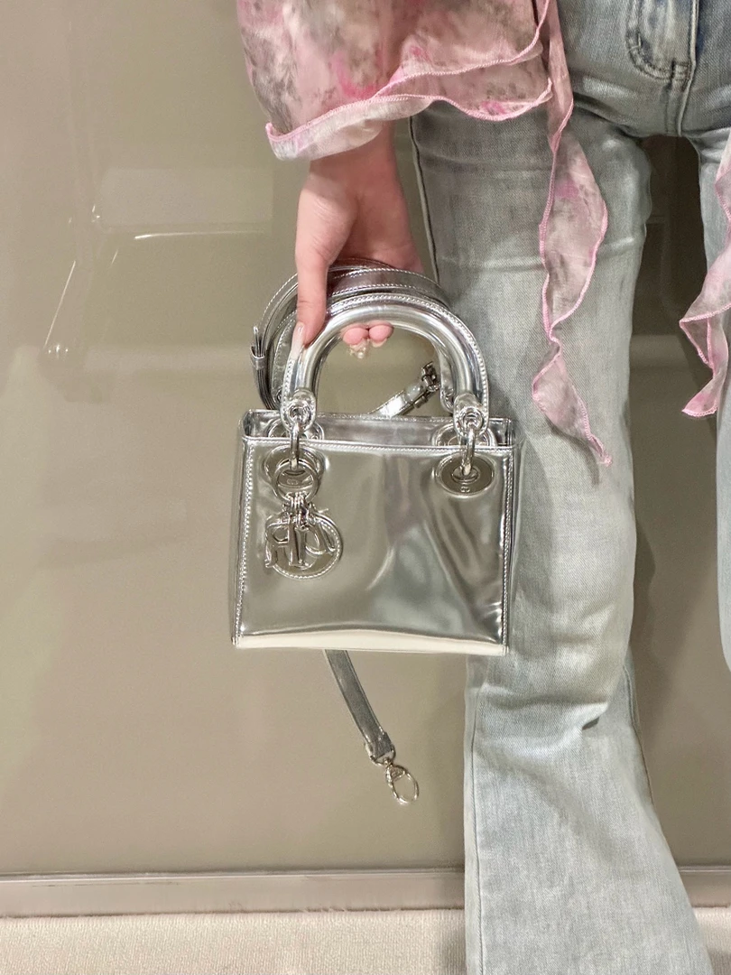 95新 DIOR/迪奥 dior 银色三格戴妃斜挎包