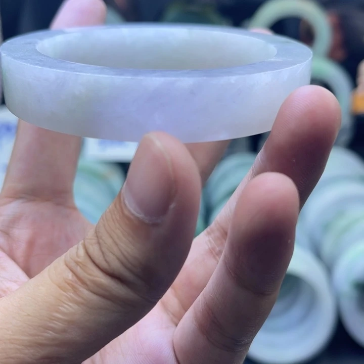 定制翡翠手镯未镶嵌