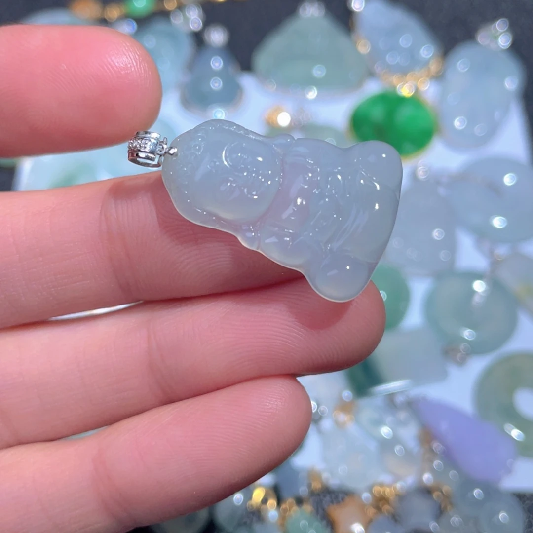 翡翠颈饰18K金镶嵌翡翠