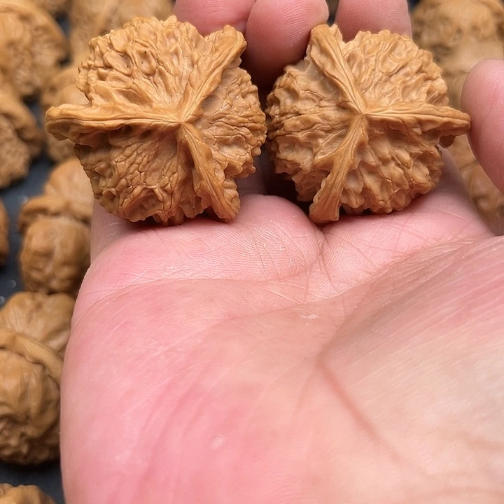 文玩核桃吊坠飘***牛我想你