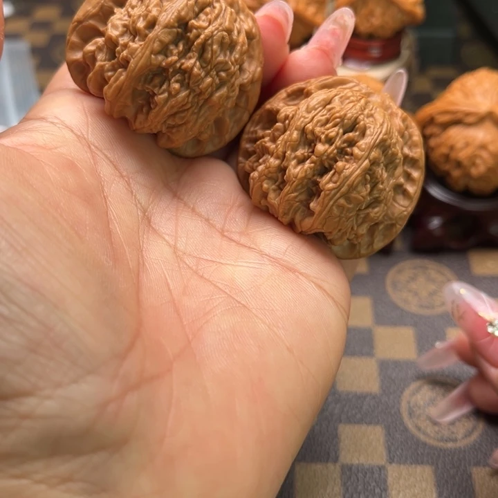 核桃42蚂蚁沟文玩