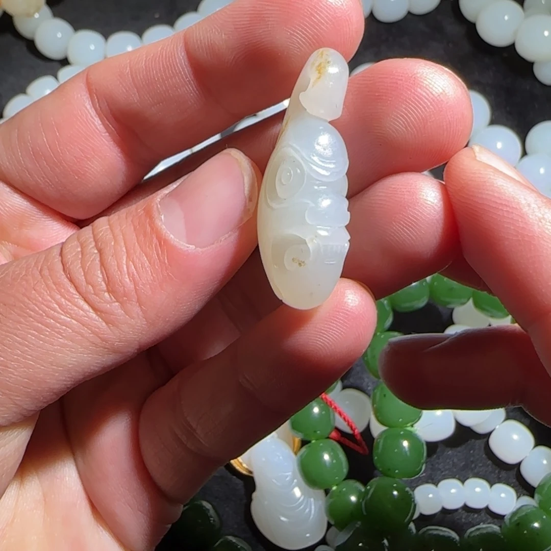 和田玉颈饰未镶嵌