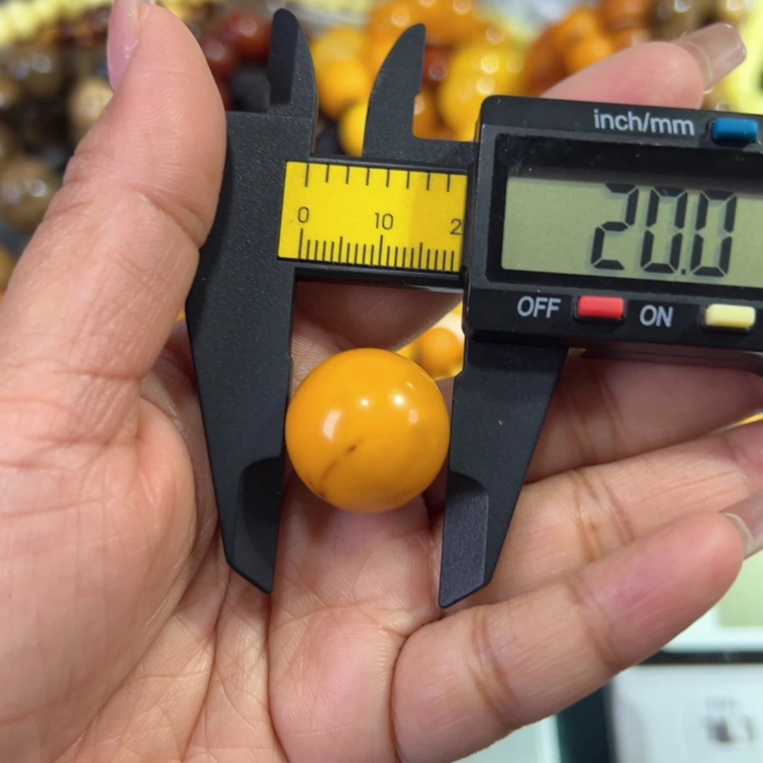 琥珀珠宝奇石未镶嵌233有微粉