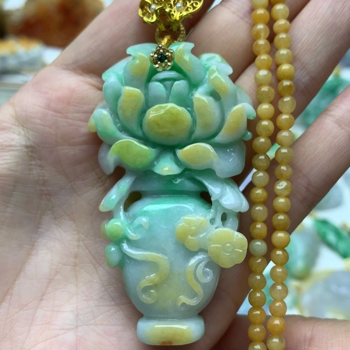 颈饰未镶嵌翡翠翡翠