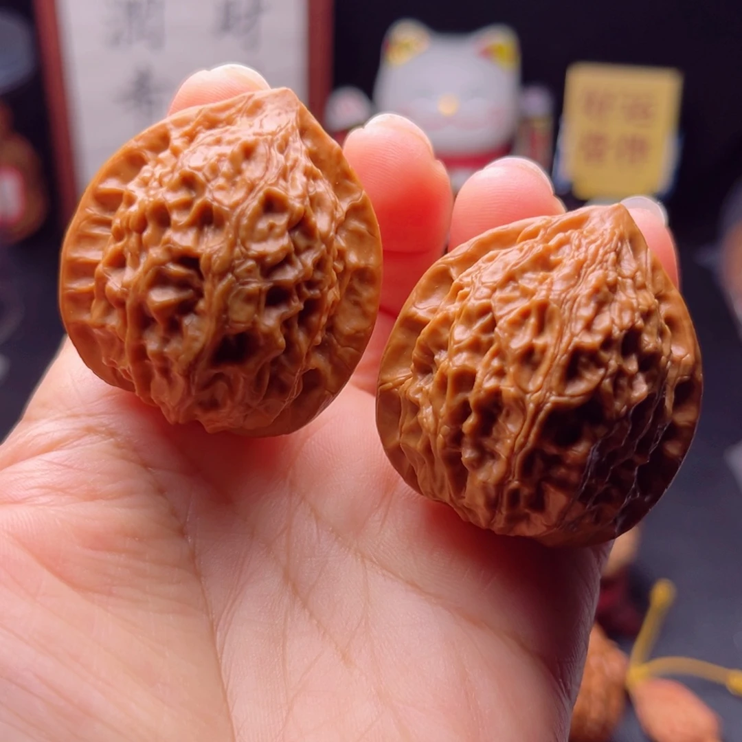 吊坠文玩核桃金牛狮子头