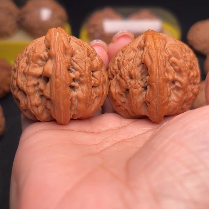 把件桃核45虎头王