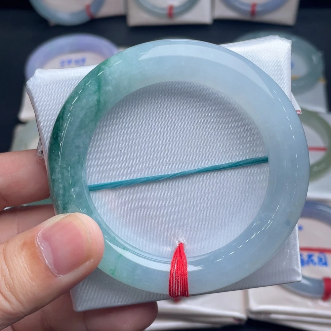 翡翠未镶嵌手镯翡翠手镯06