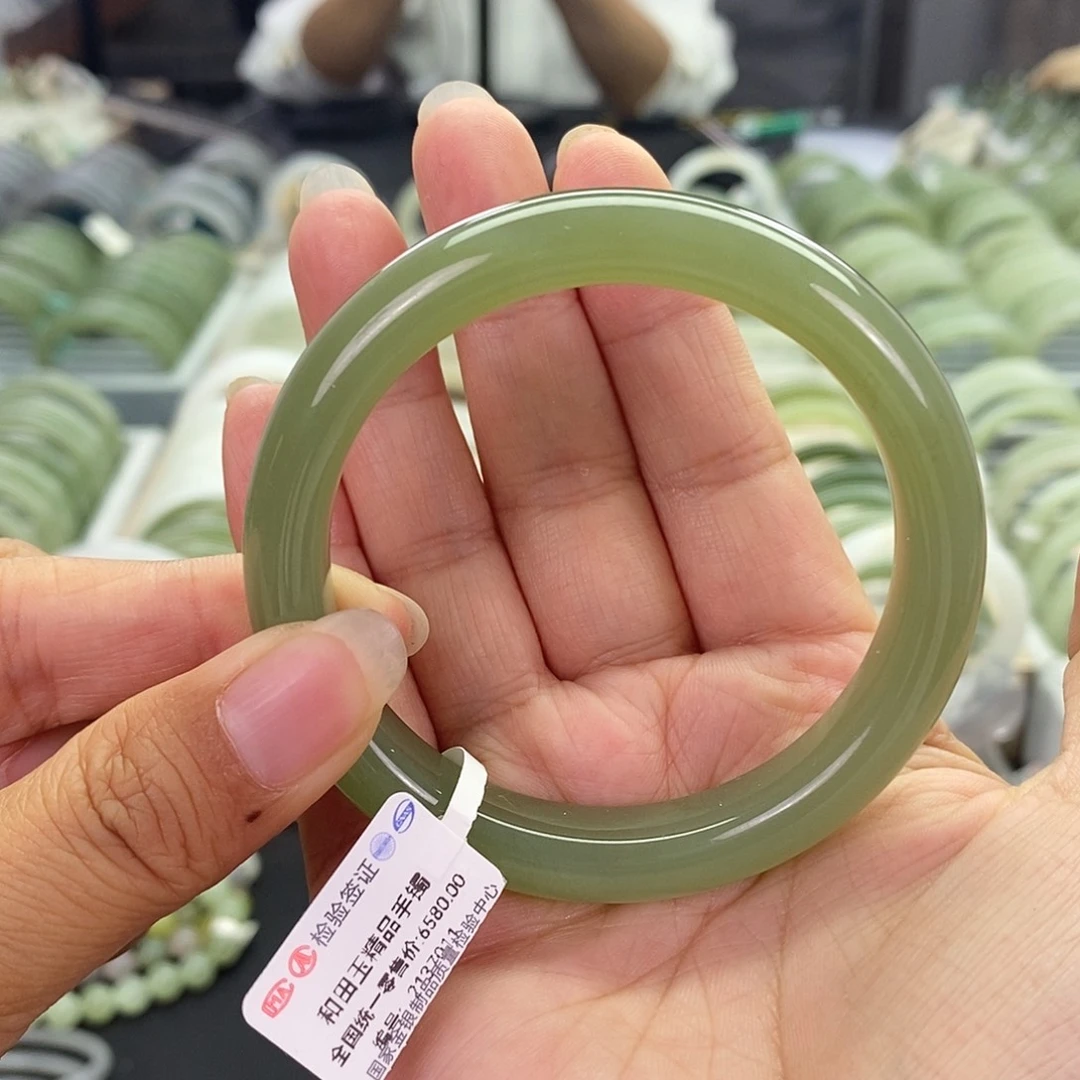 和田玉未镶嵌珠宝奇石和田玉手镯55