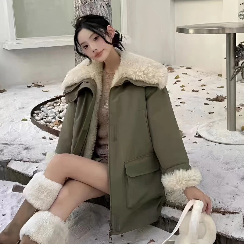 赵露思阮妤同款军绿色羊羔毛冲锋衣外套女派克服羊羔绒加厚棉服