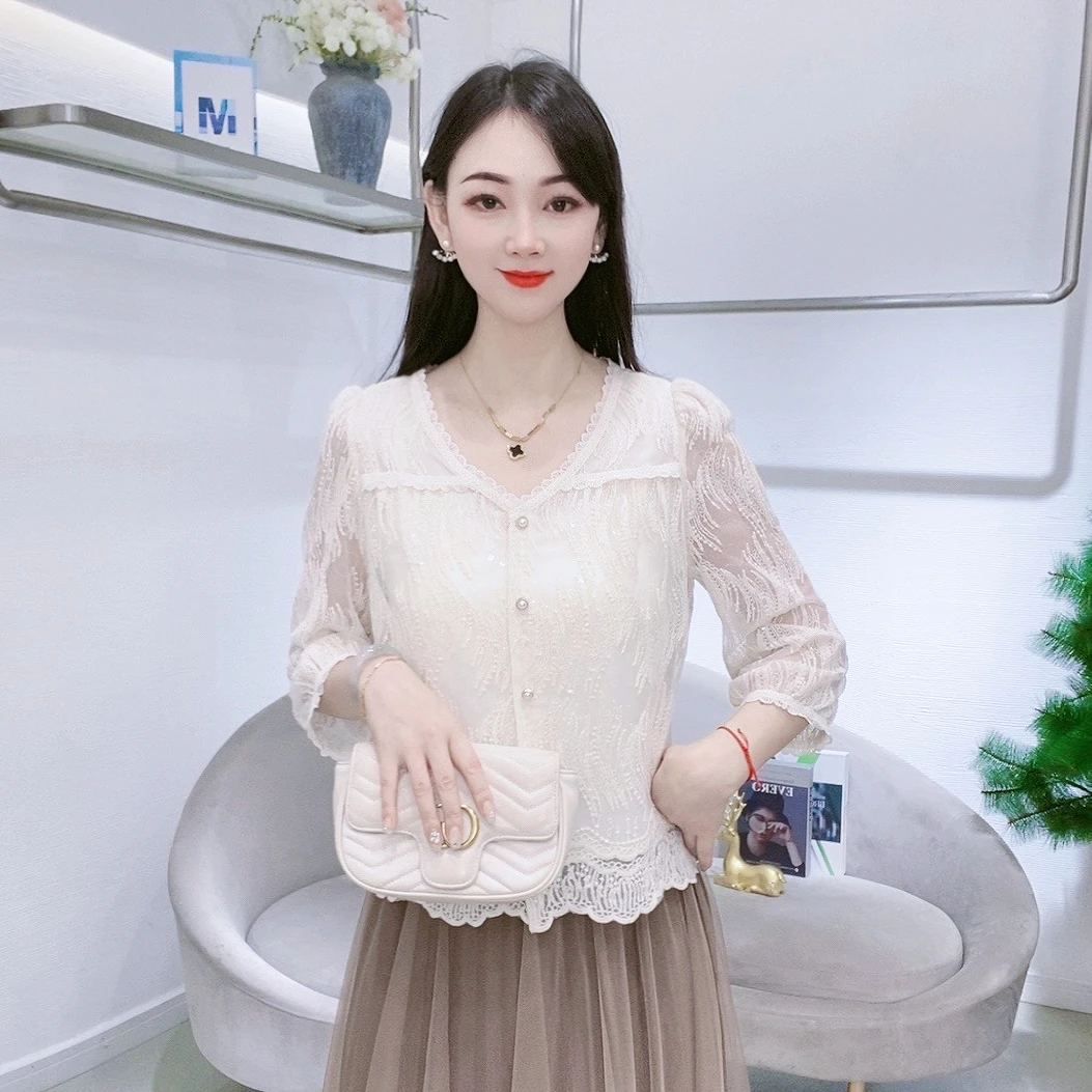 A8031春季新款设计感长袖打底衫气质洋气百搭减龄小衫上衣