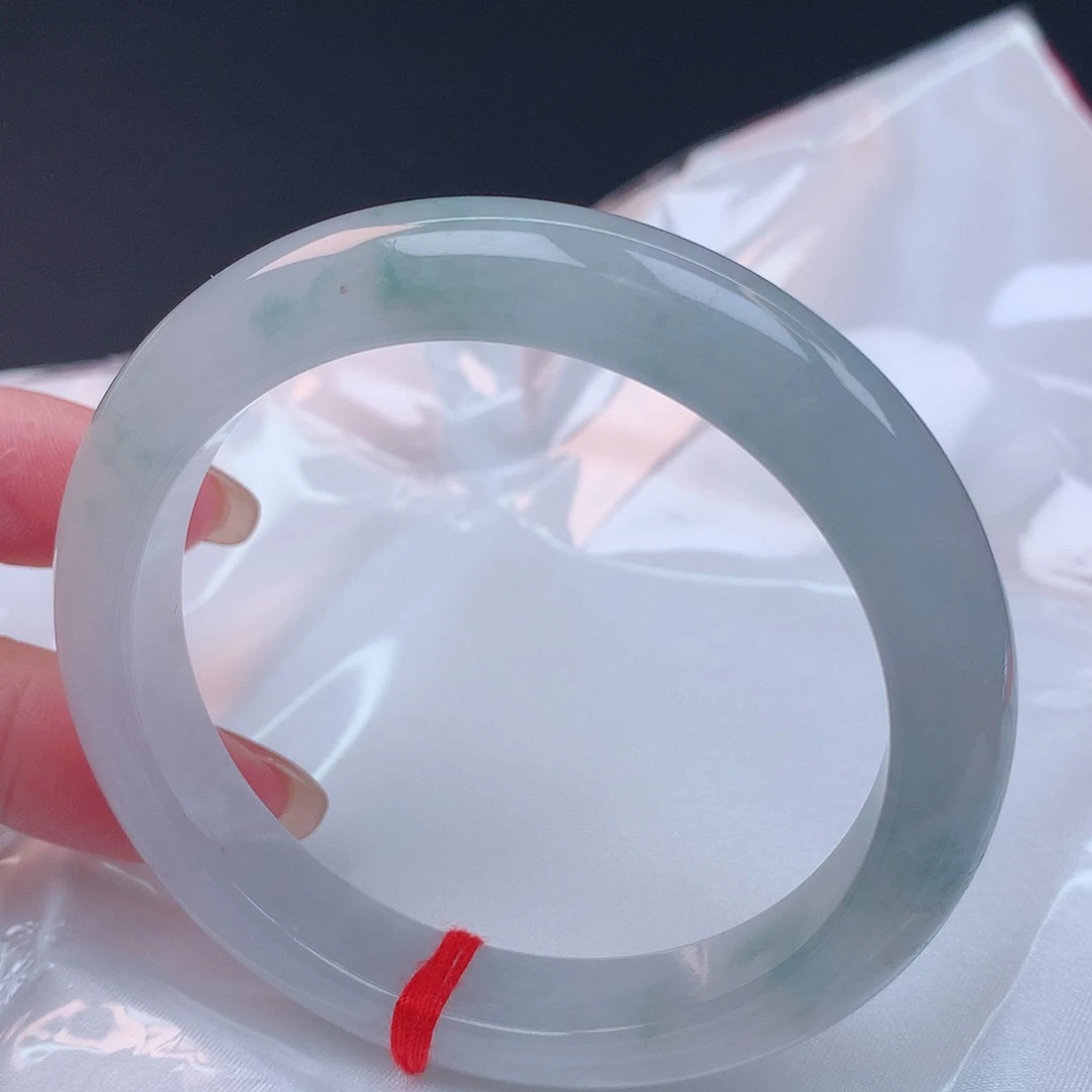 【闪购商品】未镶嵌手镯翡翠56+