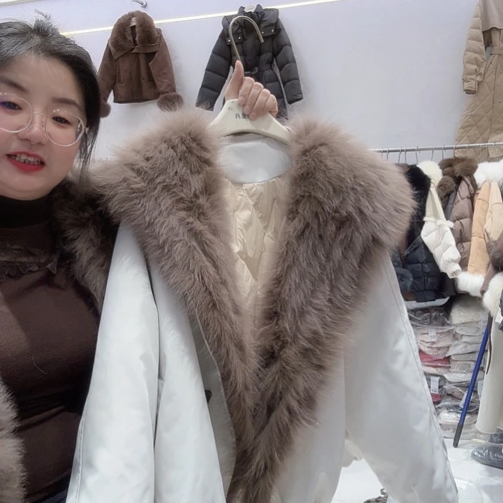 米白色的面质量舒服，90斤穿到100