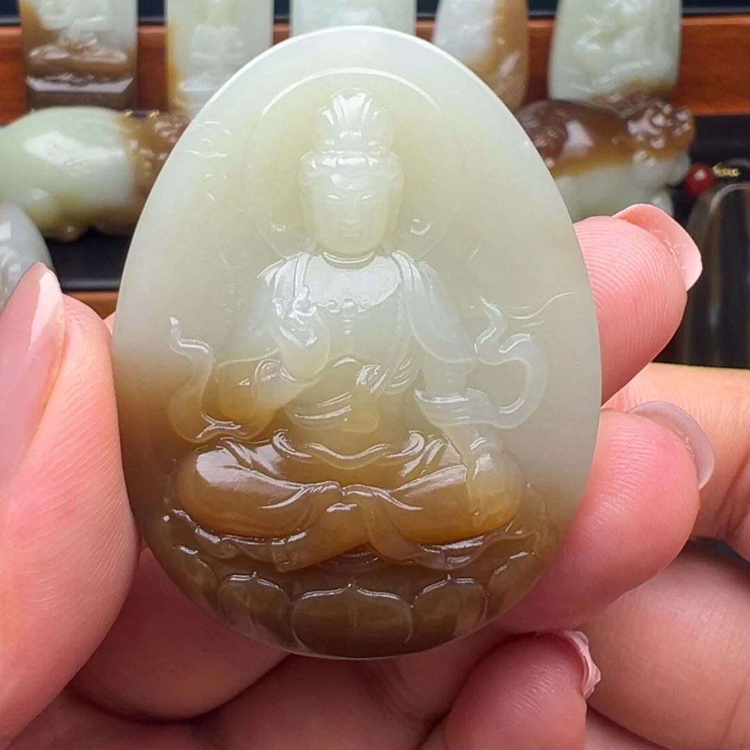 颈饰未镶嵌和田玉