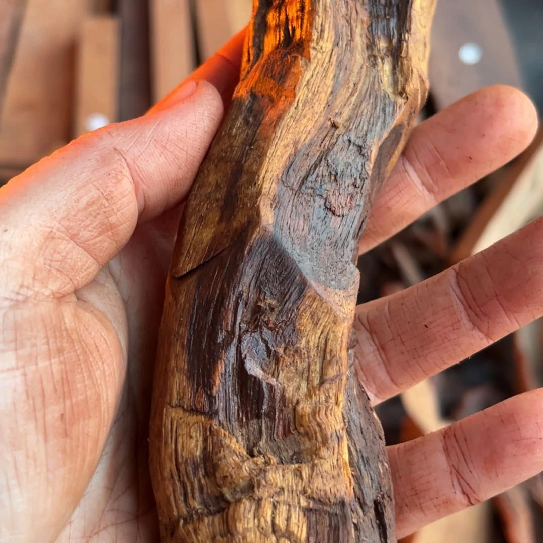 用***5黄花梨降香木料1块