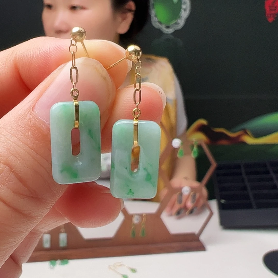 翡翠18K金镶嵌耳饰天然翡翠