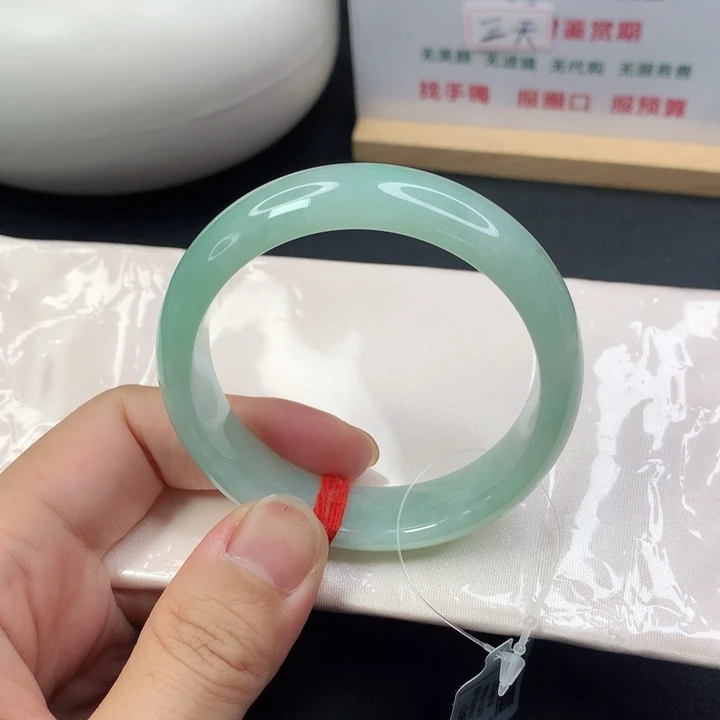 翡翠手镯未镶嵌5152