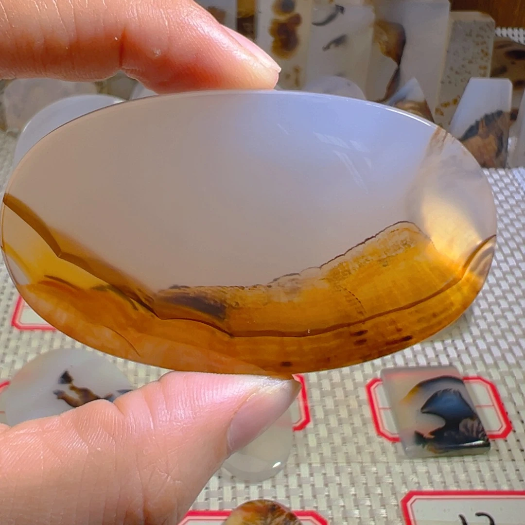 玛瑙/玉髓颈饰未镶嵌