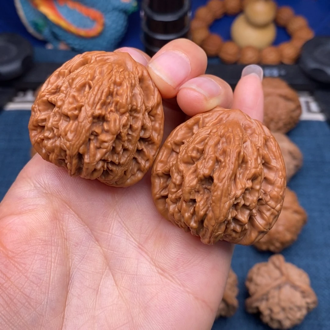 文玩核桃把件38全品粗筋虎头