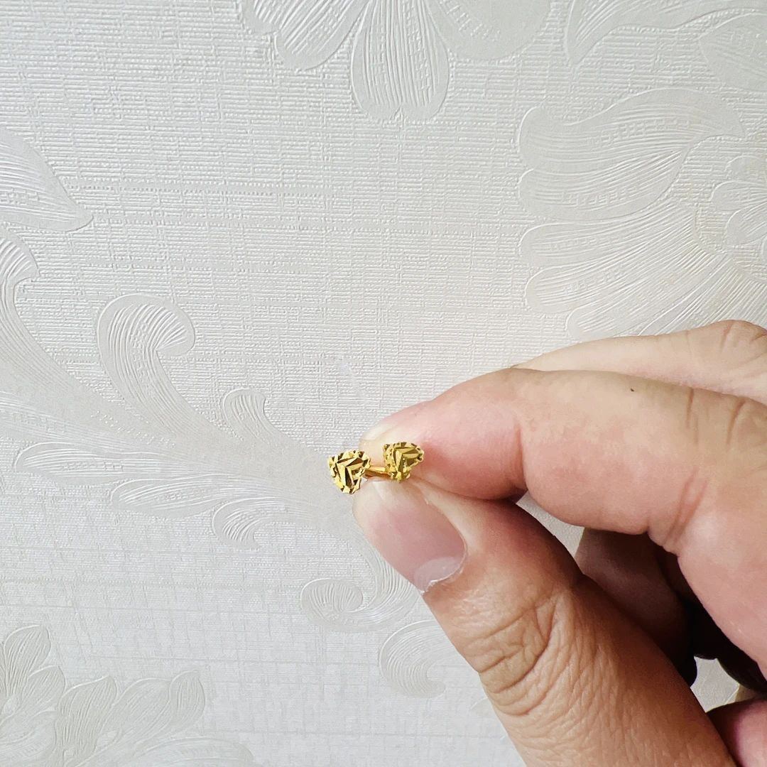 足金999 爱心仿钻耳钉弯
