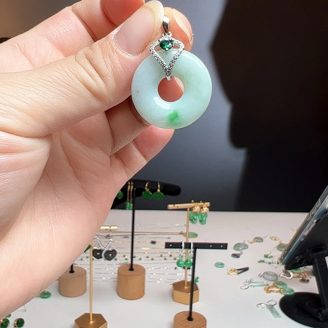 翡翠银S925镶嵌耳饰天然翡翠吊坠不含链