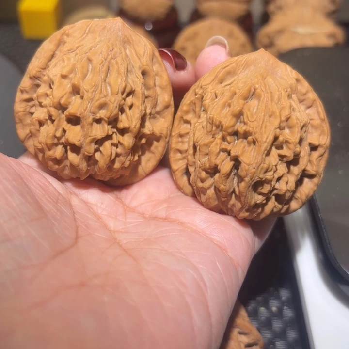 把件文玩核桃43麦穗虎头