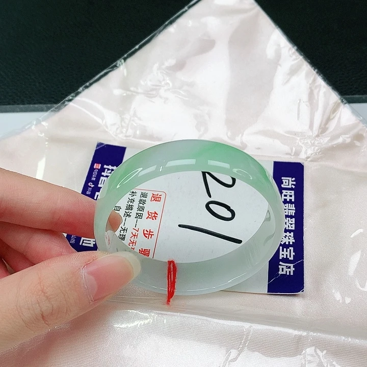 未镶嵌手镯翡翠翡翠手镯
