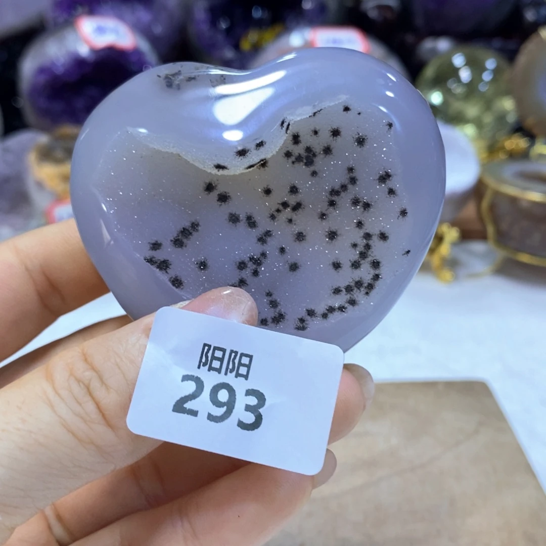 未镶嵌水晶大型摆件（非配饰）