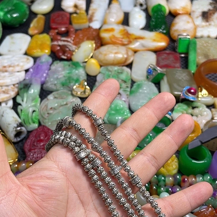 密胺瓷片实物如图