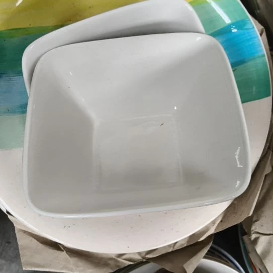 陶瓷盘子碗啥都有