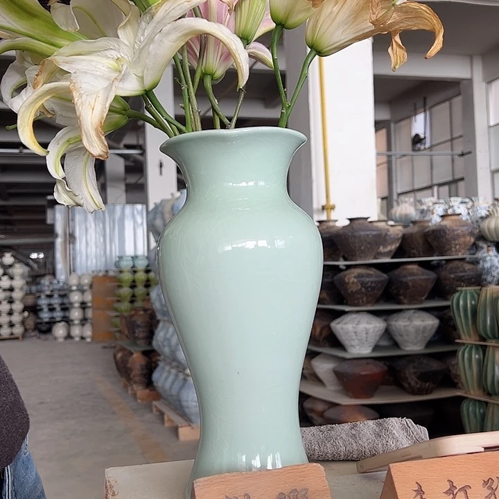 景德镇陶瓷花瓶工厂