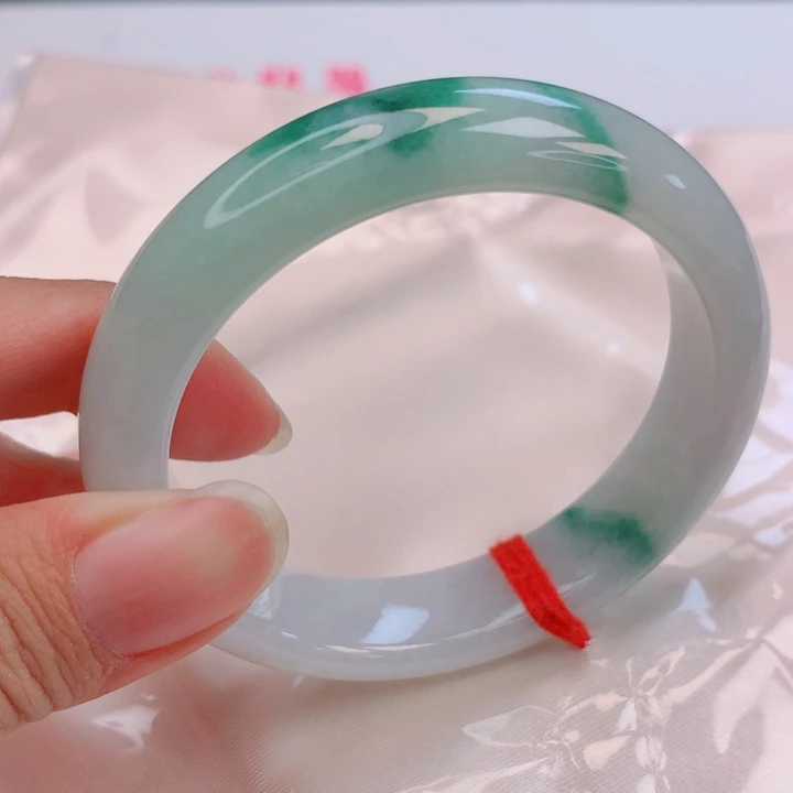 翡翠未镶嵌手镯51圈