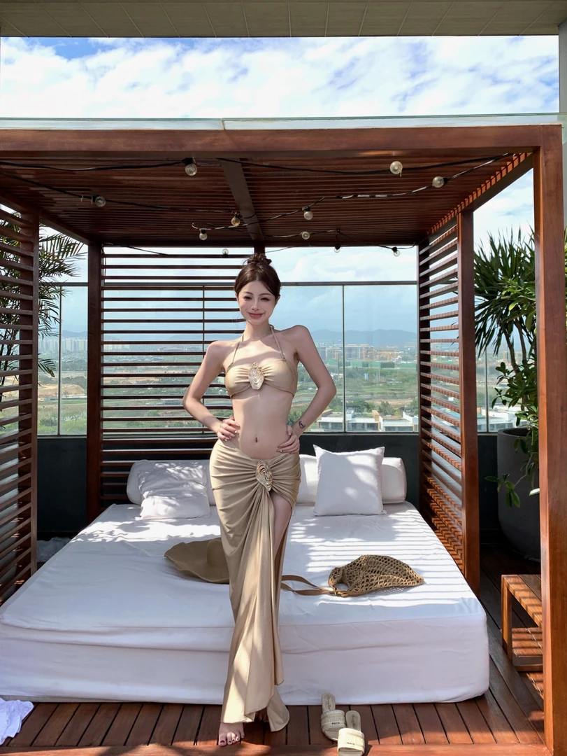 2025夏季新款性感纯欲抹胸bikini三件套高开叉长裙温泉度假泳衣