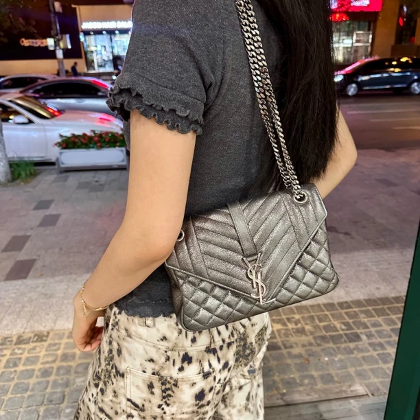95新 YSL/圣罗兰 圣罗兰信封斜挎包太空银