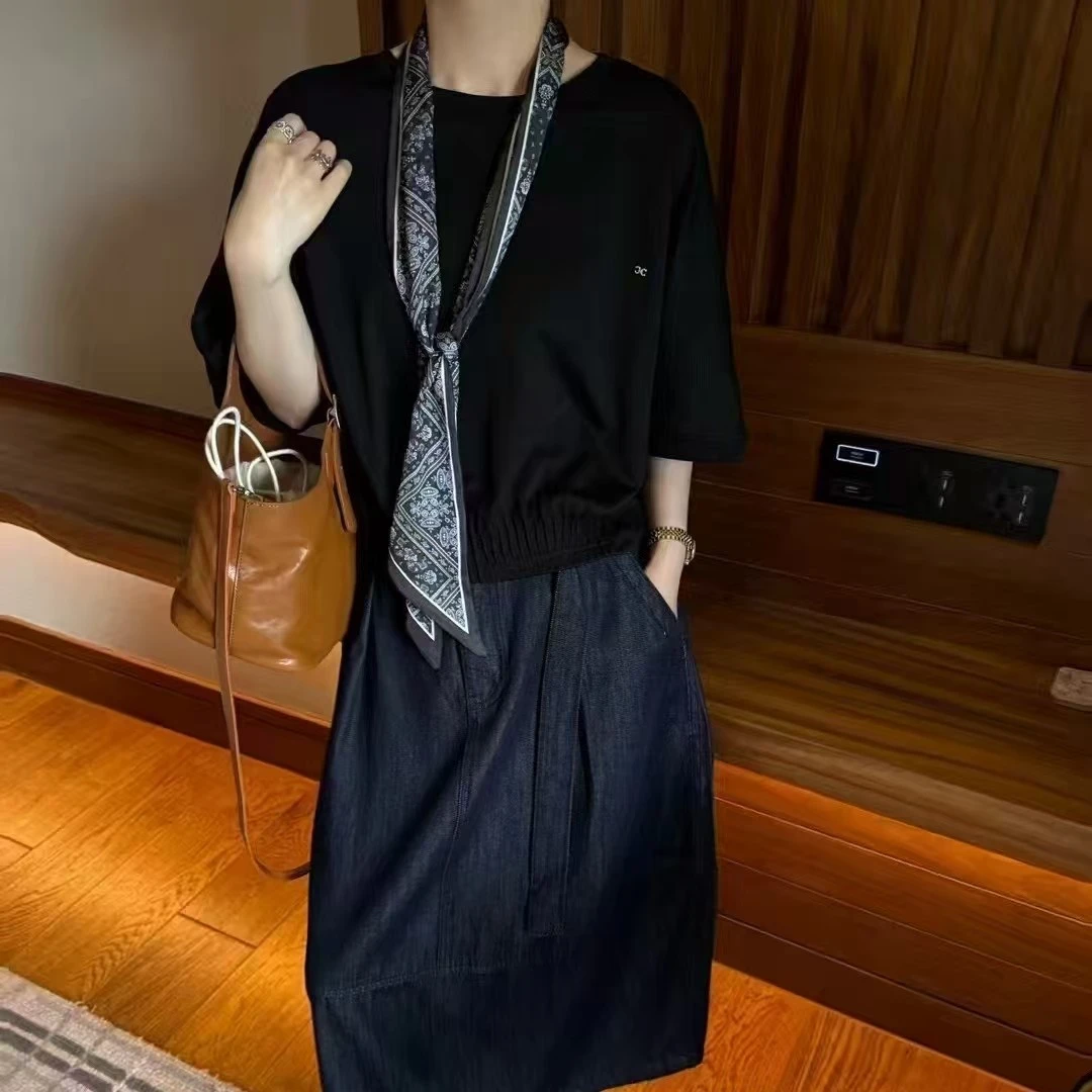 MISS RUILI  定制  2025夏季新款纯色圆领配丝巾短袖T恤F0797