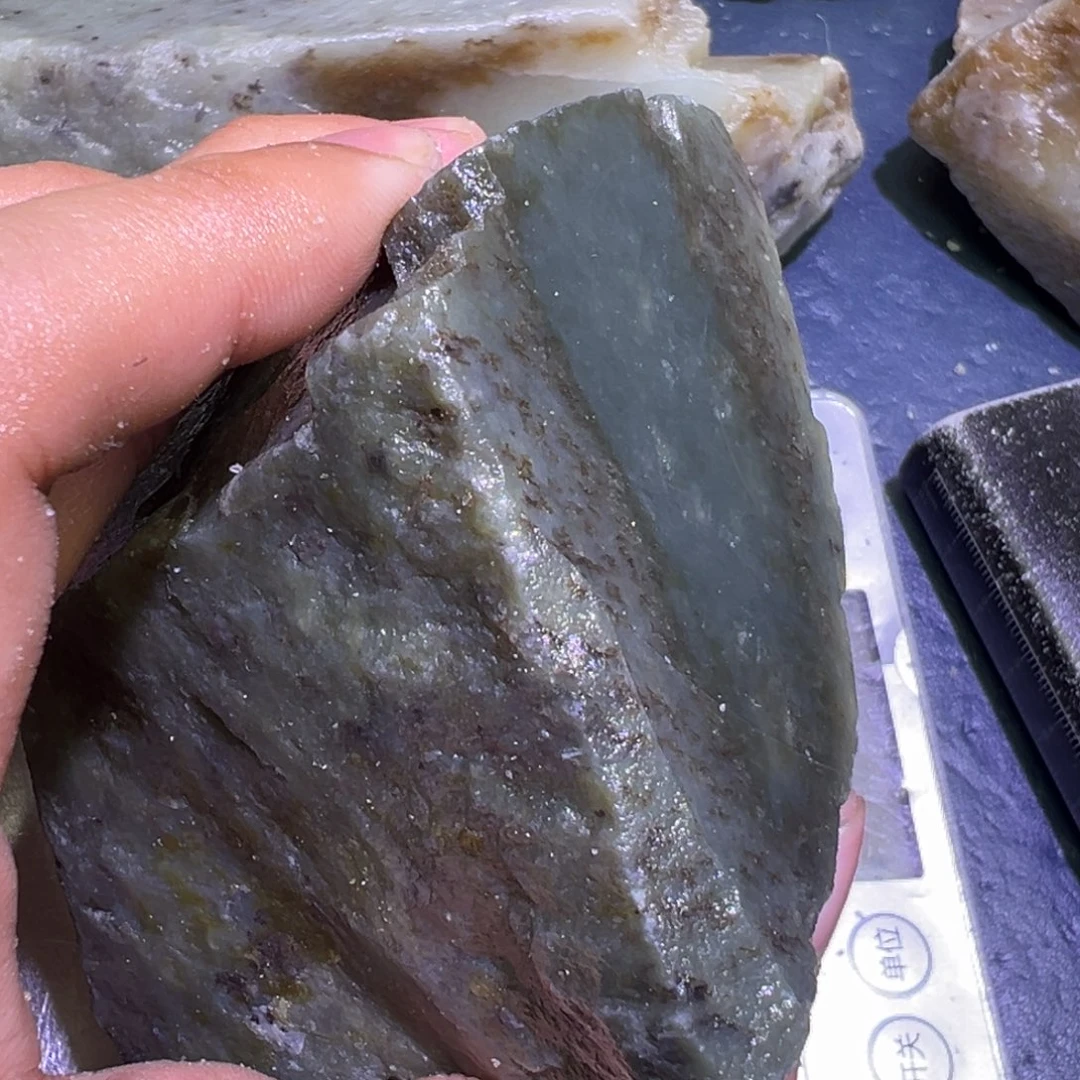 和田玉（糖玉）未镶嵌珠宝半成品